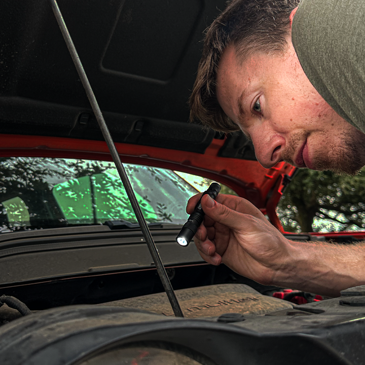 USB-205ZF: USB-C Rechargeable Zoom-Focus Pen Light