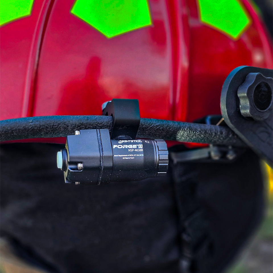 NSP-4638B: FORGE® II High Candela Helmet-Mounted Multi-Function Flashlight