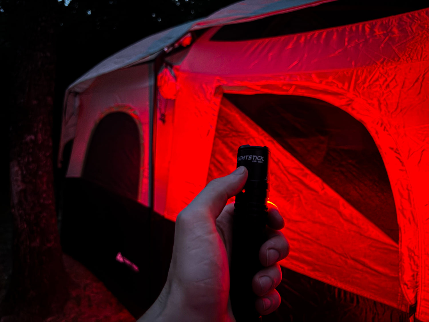 USB-590XL DUAL-LIGHT TACTICAL FLASHLIGHT WITH RED FLOOD - BLACK