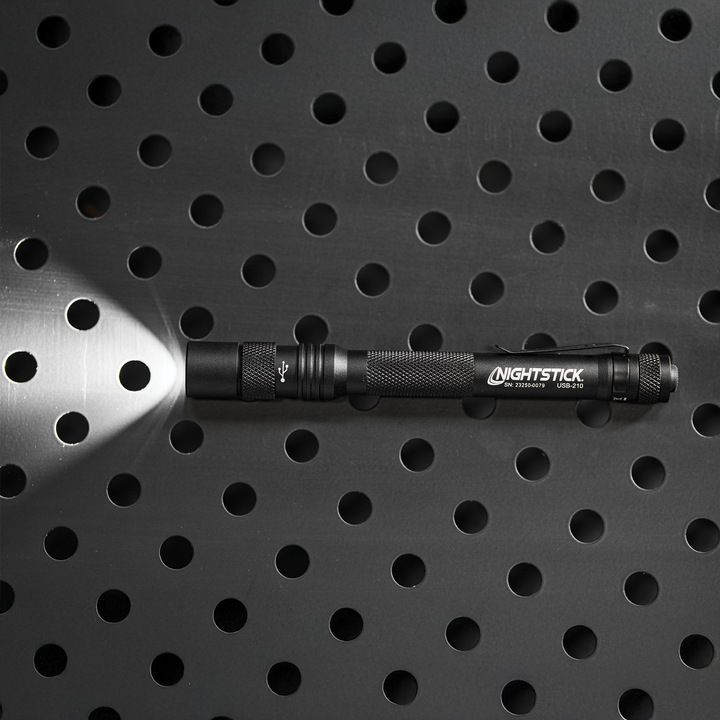 USB-210: USB-C Rechargeable High Lumen Penlight